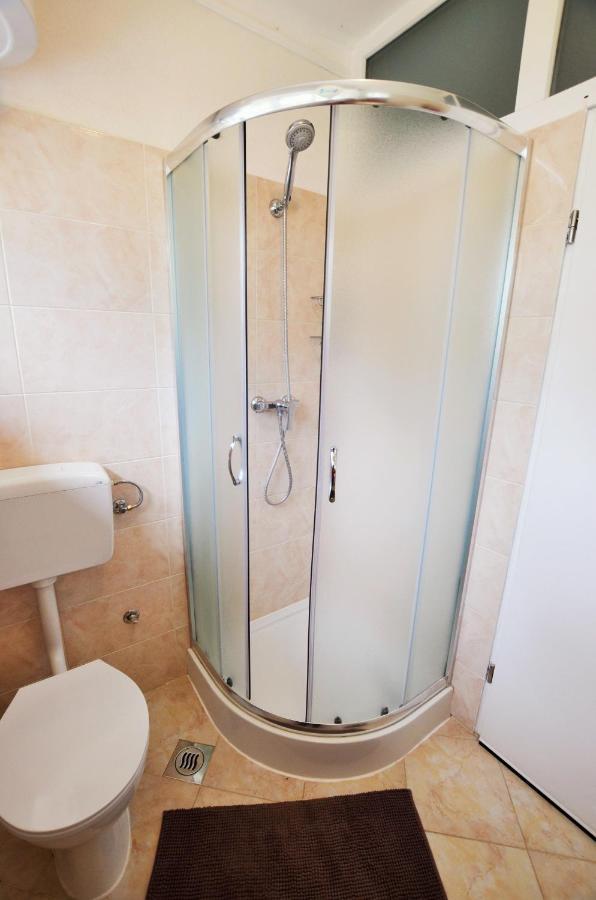 Apartment Leo Umag Ngoại thất bức ảnh