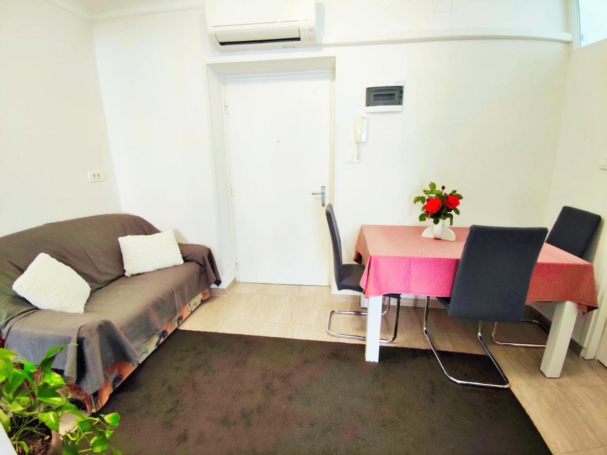Apartment Leo Umag Ngoại thất bức ảnh