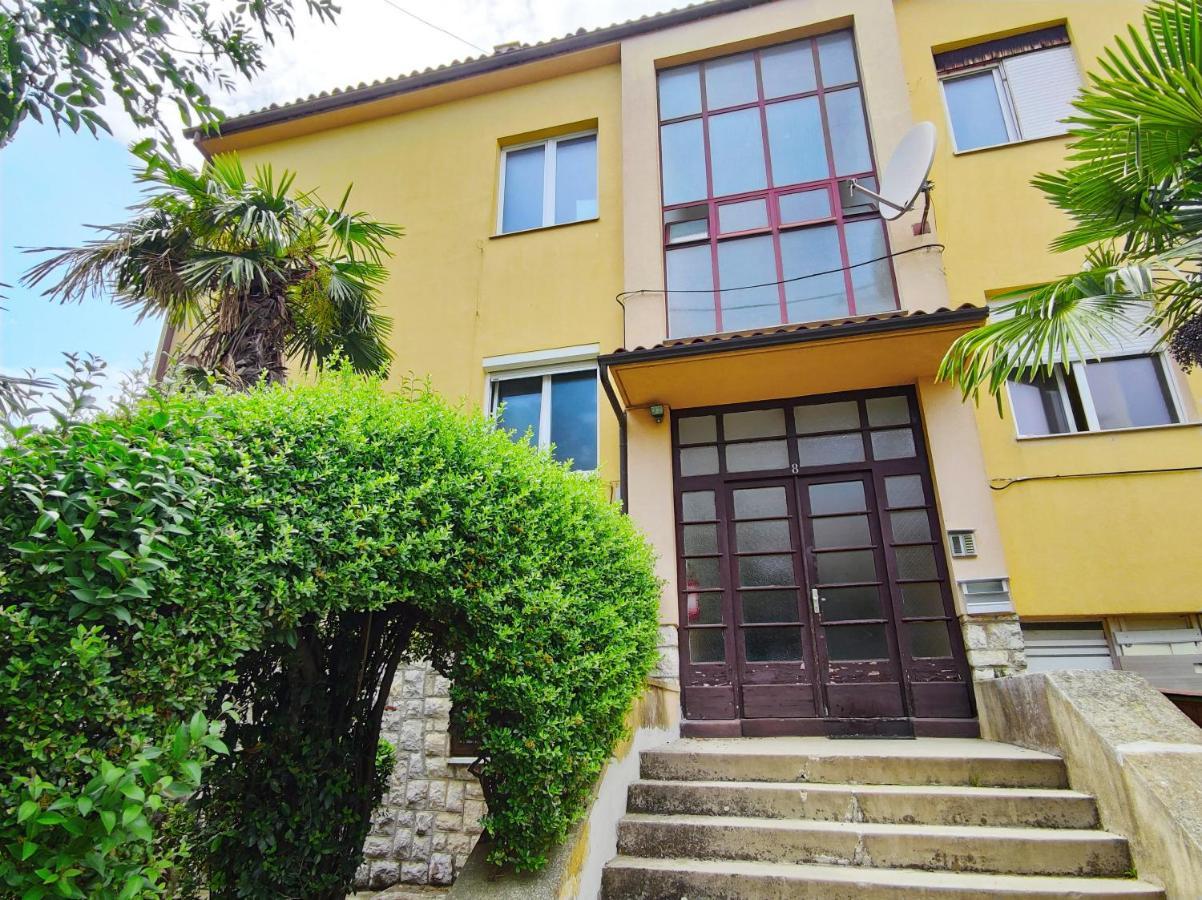 Apartment Leo Umag Ngoại thất bức ảnh