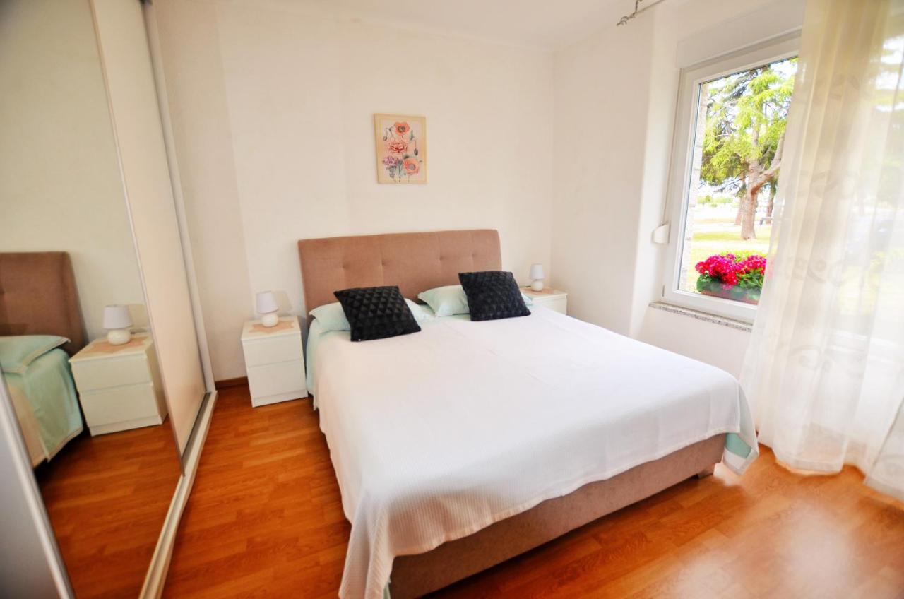 Apartment Leo Umag Ngoại thất bức ảnh