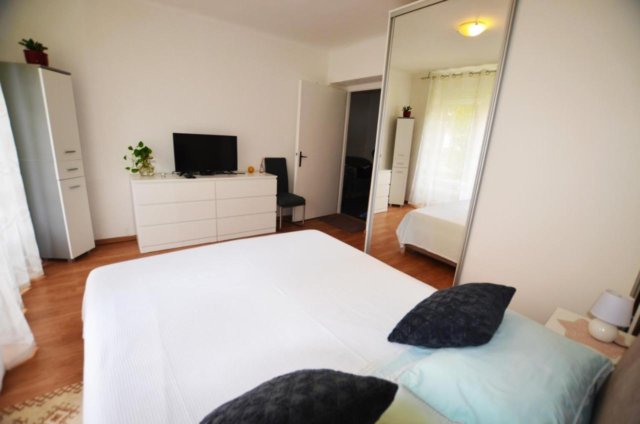 Apartment Leo Umag Ngoại thất bức ảnh